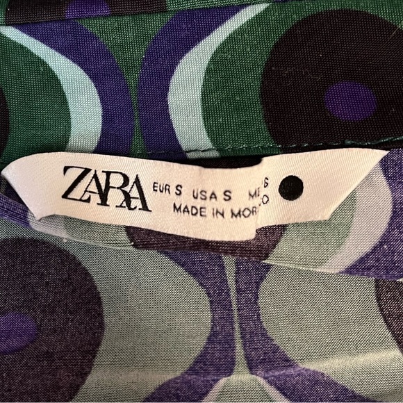 Zara Pattern Button Down Shirt Green Blue Black Size Small - Picture 5 of 6